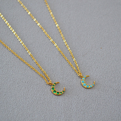 Beautiful Gold Necklace with Unique Style