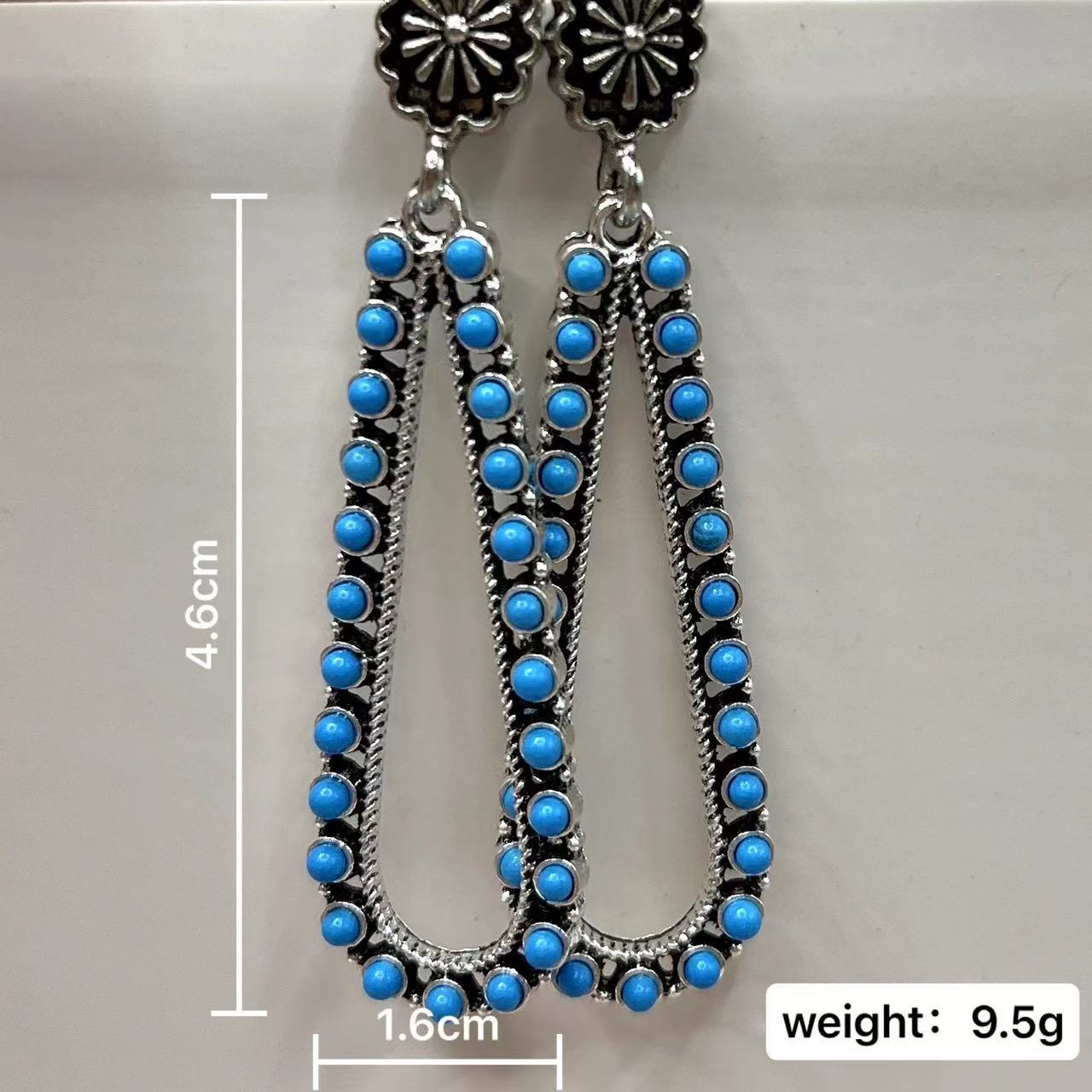 Charming Earring for Any Occasion