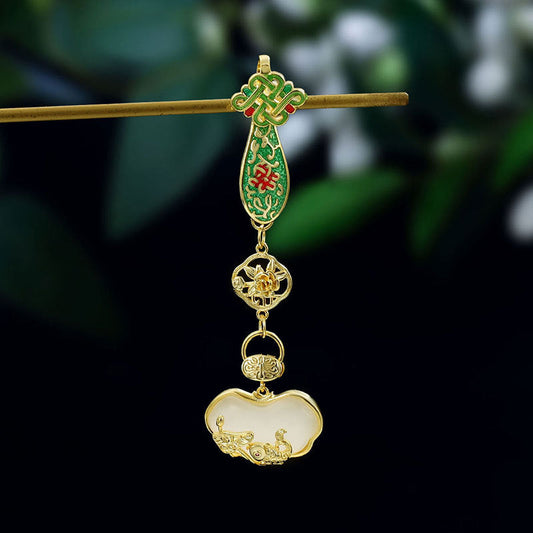 Elegant Pendant for Every Occasion