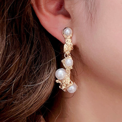 Romantic Pearl Earring for Special Moments
