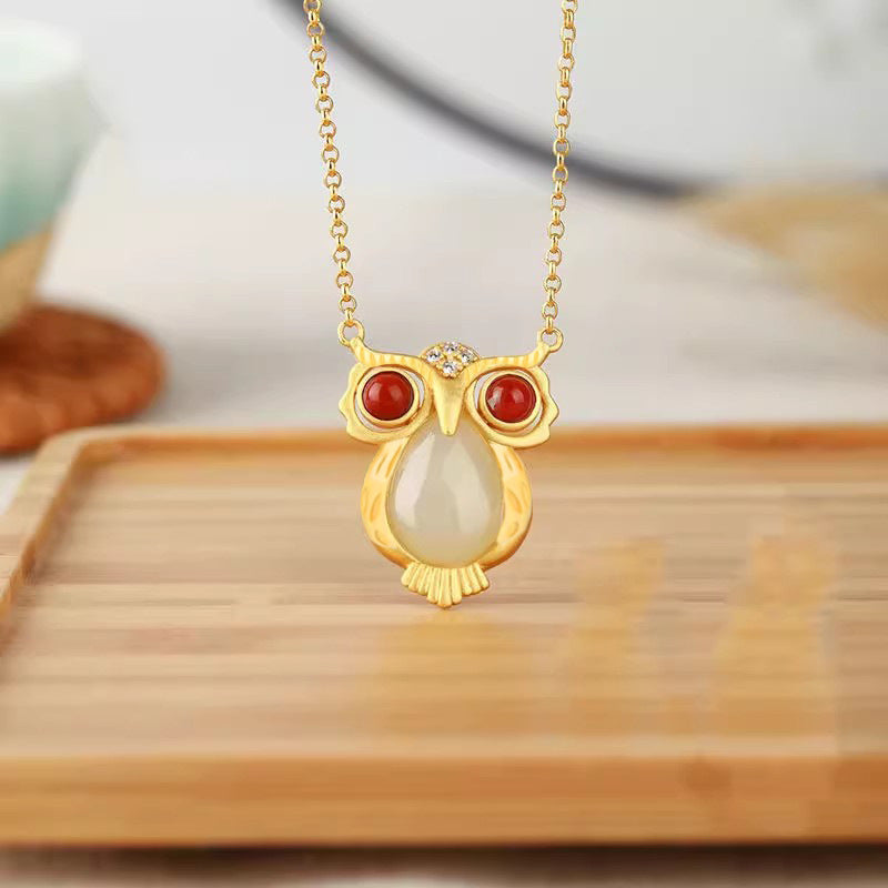 Charming Silver Necklace for Any Occasion