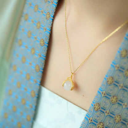 Beautiful Gold Necklace with Unique Style