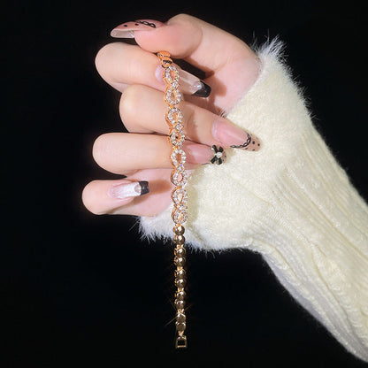 Beautiful Gold Bracelet with Unique Style