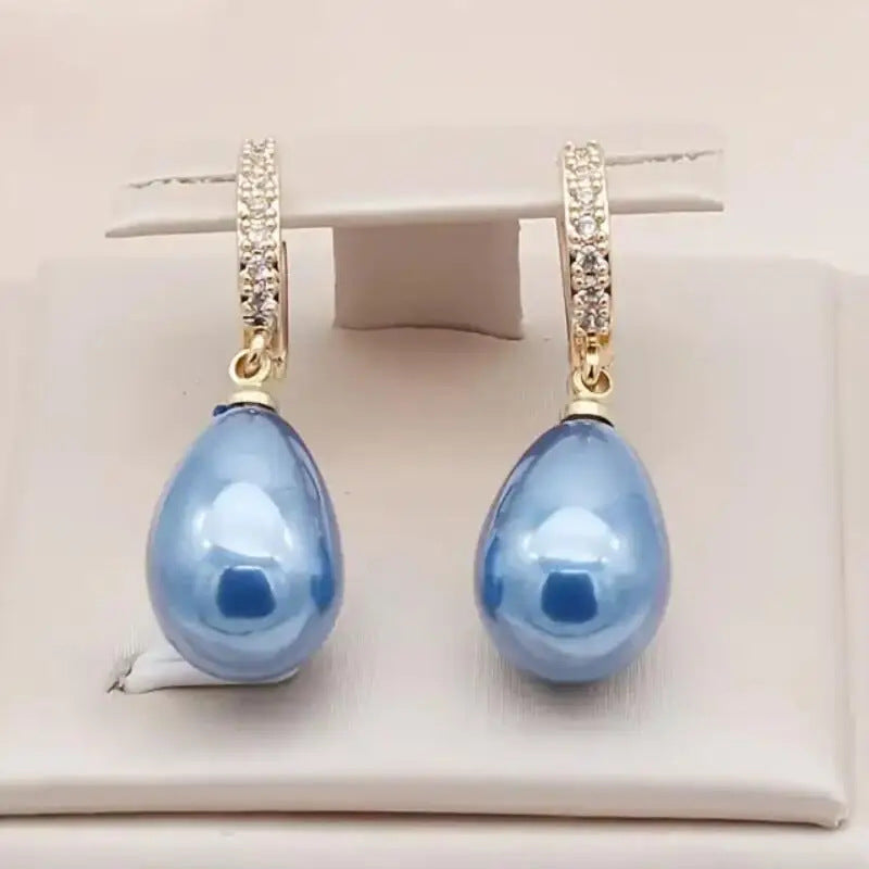 Classic Pearl Earring with Timeless Appeal