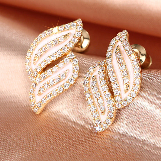 Romantic Earring for Special Moments