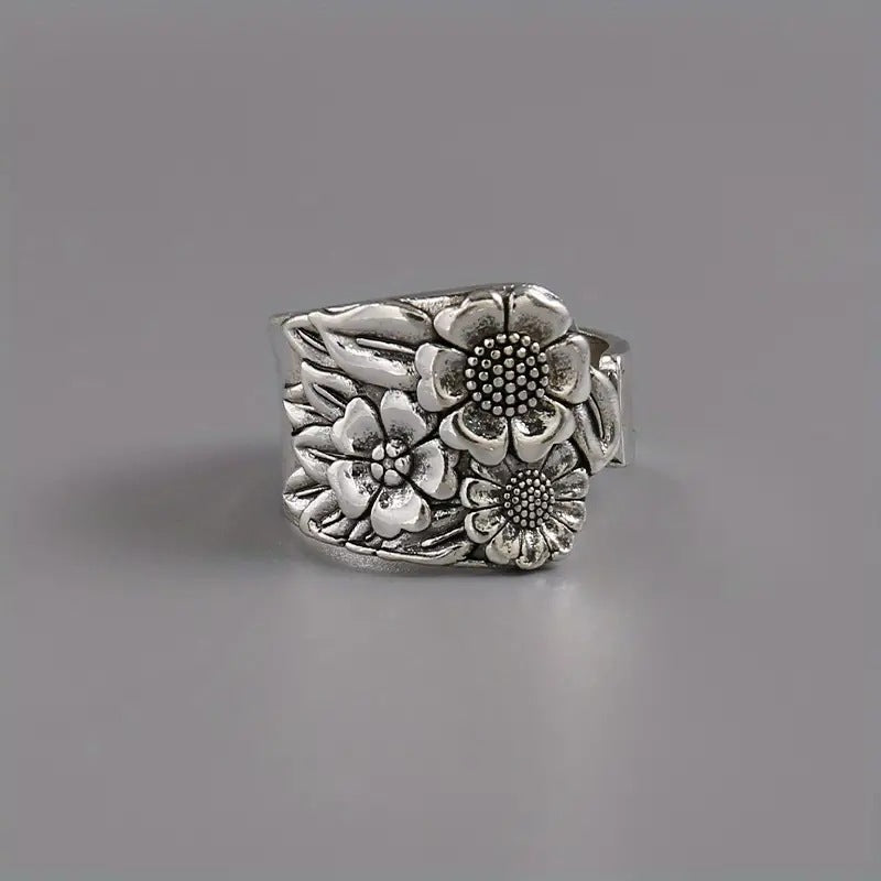 Classic Ring with Timeless Appeal