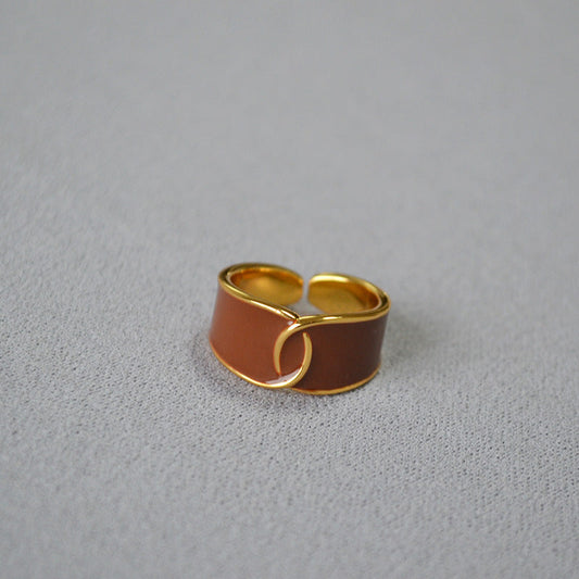 Romantic Gold Ring for Special Moments