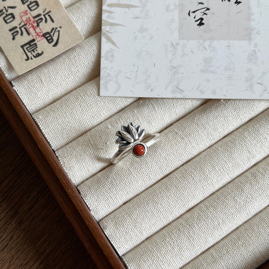 Beautiful Silver Ring with Unique Style