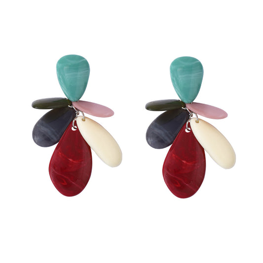 Charming Piece for Any Occasion