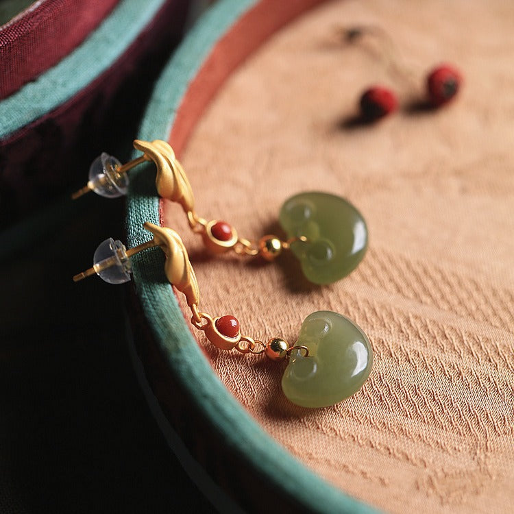 Beautiful Gold Earring with Unique Style