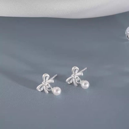 Stunning Pearl Earring for Daily Wear