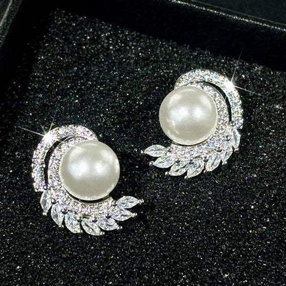 Stunning Pearl Earring for Daily Wear