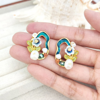 Romantic Pearl Earring for Special Moments