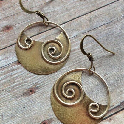 Charming Earring for Any Occasion