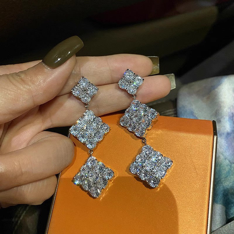 Classic Earring with Timeless Appeal