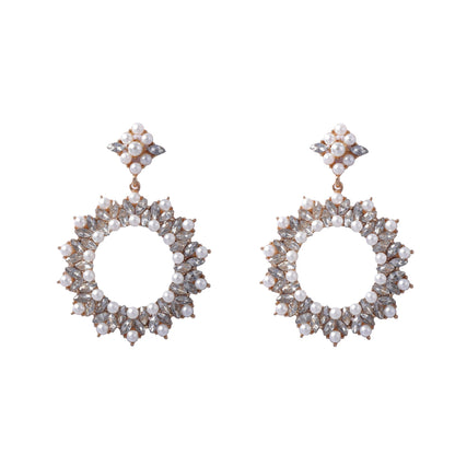 Romantic Pearl Earring for Special Moments