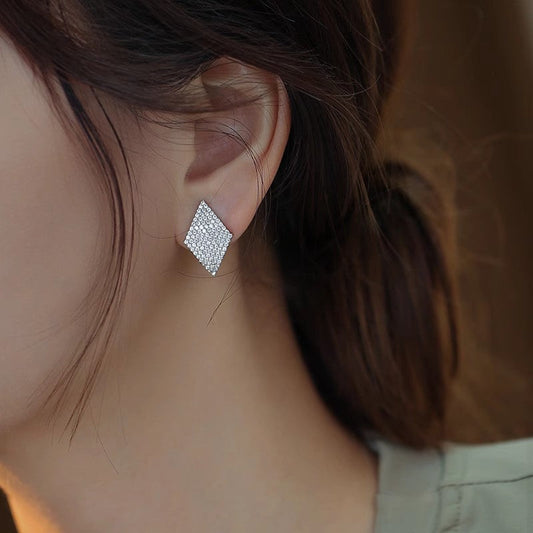 Elegant Earring for Every Occasion