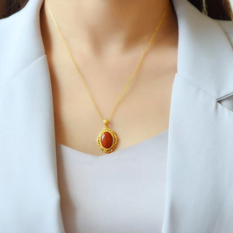 Elegant Gold Pendant for Every Occasion