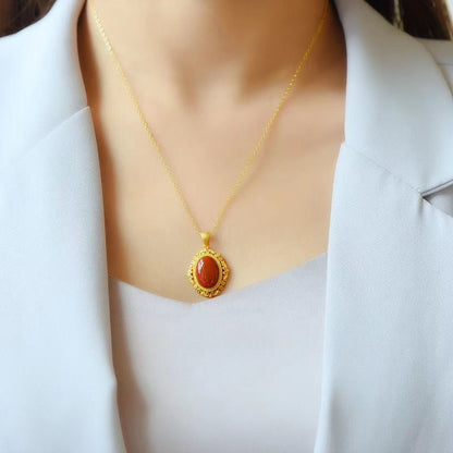 Elegant Gold Pendant for Every Occasion