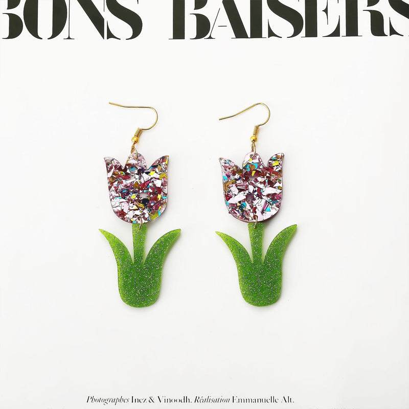 Charming Earring for Any Occasion