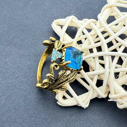 Stunning Gold Ring for Daily Wear