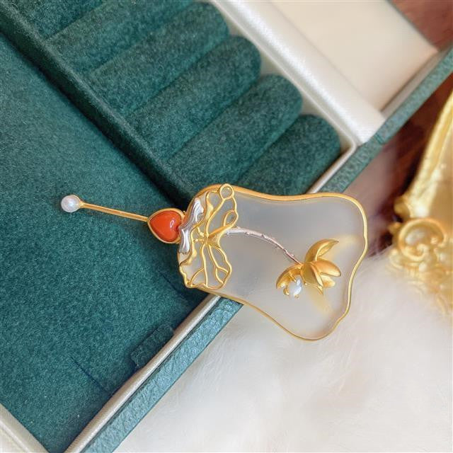 Beautiful Gold Piece with Unique Style