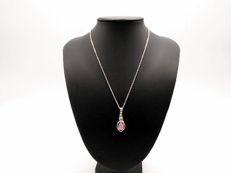 Classic Gold Necklace with Timeless Appeal