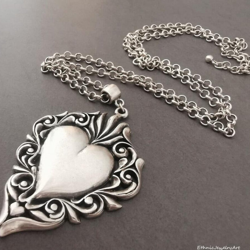 Stunning Necklace for Daily Wear