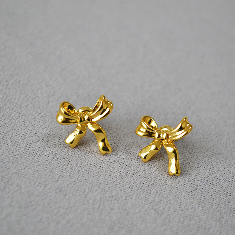 Stunning Gold Earring for Daily Wear