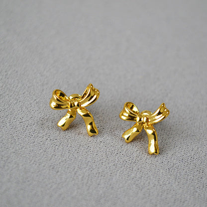 Stunning Gold Earring for Daily Wear