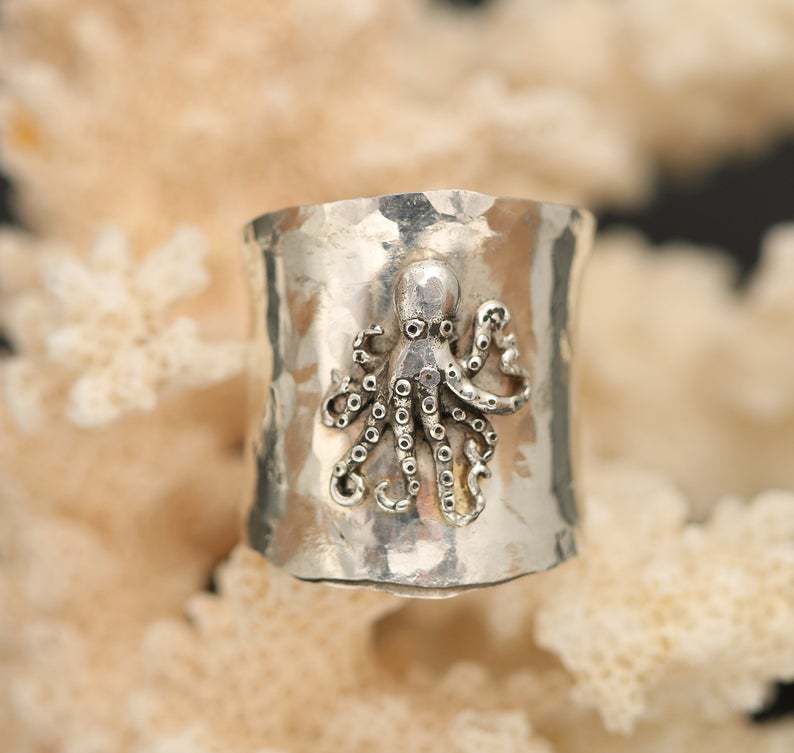Charming Ring for Any Occasion