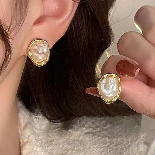 Stunning Pearl Earring for Daily Wear