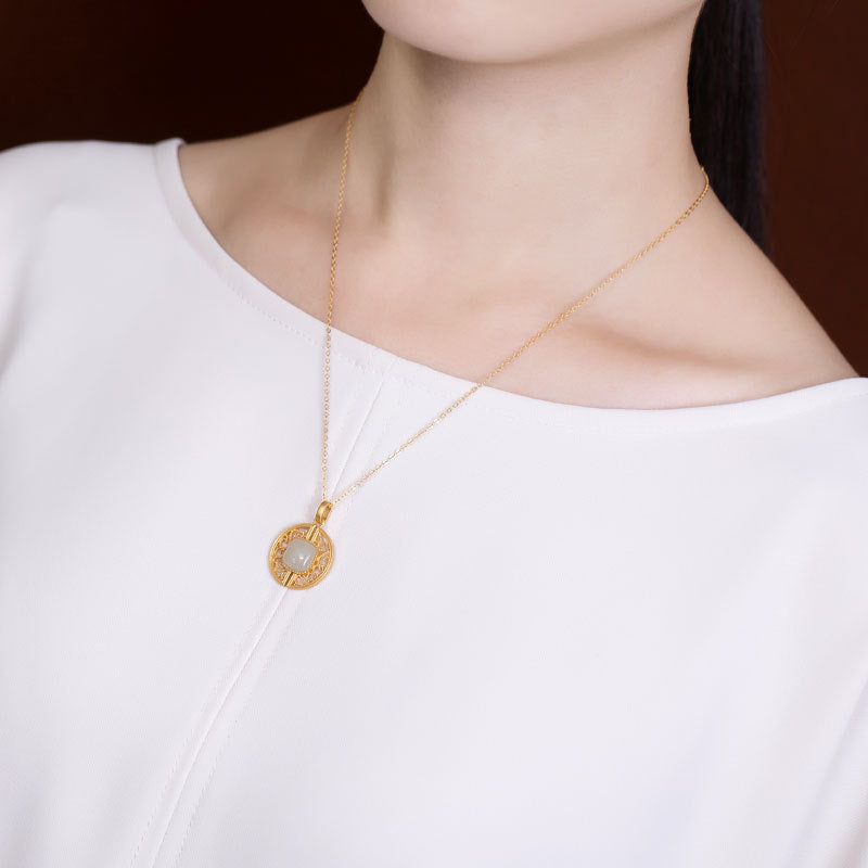 Beautiful Silver Necklace with Unique Style