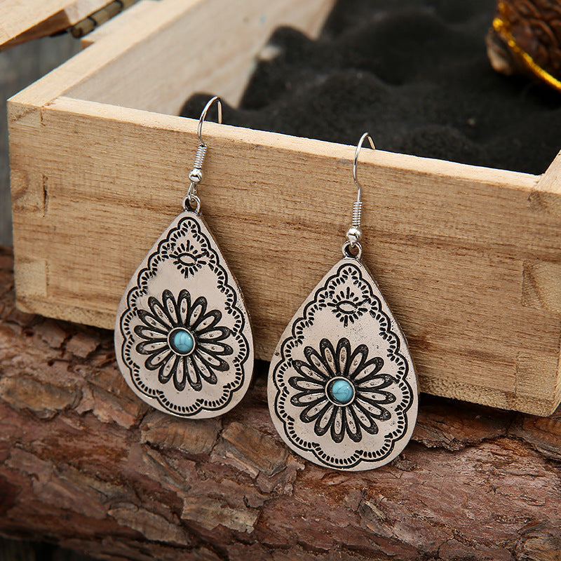 Classic Earring with Timeless Appeal