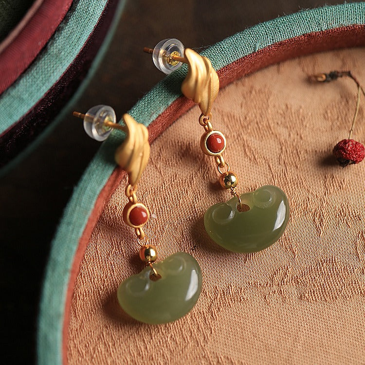 Beautiful Gold Earring with Unique Style