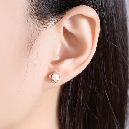 Beautiful Pearl Earring with Unique Style