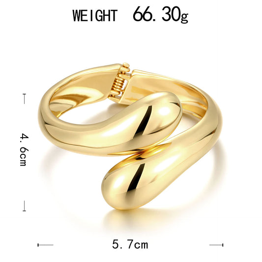 Charming Piece for Any Occasion