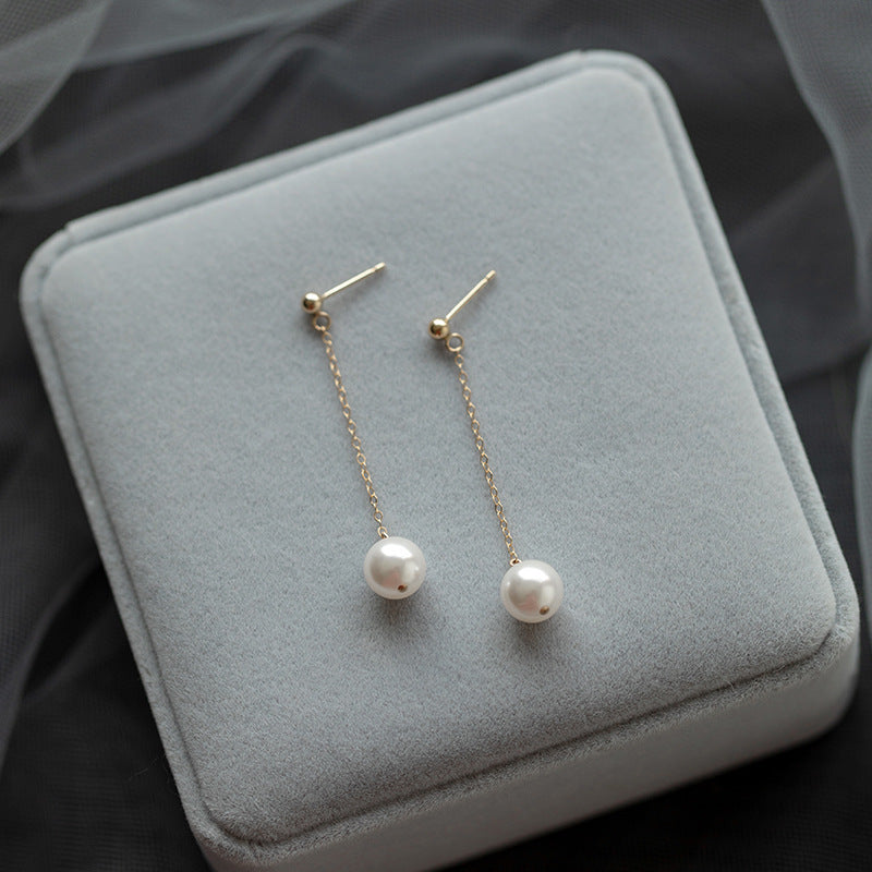 Charming Pearl Earring for Any Occasion