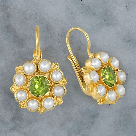 Elegant Gold Earring for Every Occasion