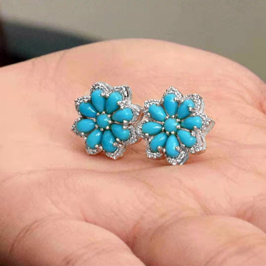 Elegant Silver Earring for Every Occasion