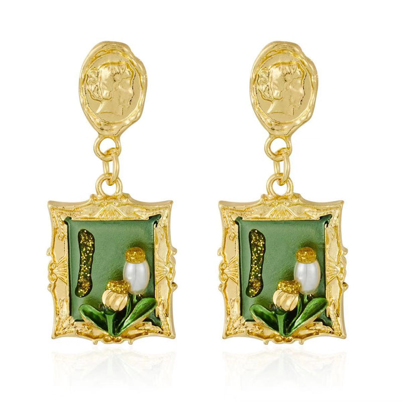 Classic Pearl Earring with Timeless Appeal