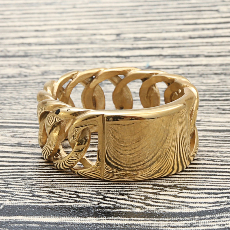 Charming Chain for Any Occasion