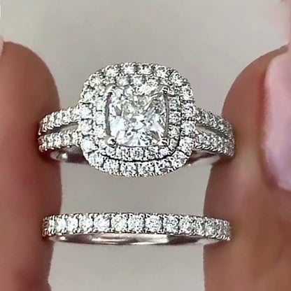 Beautiful Set with Unique Style