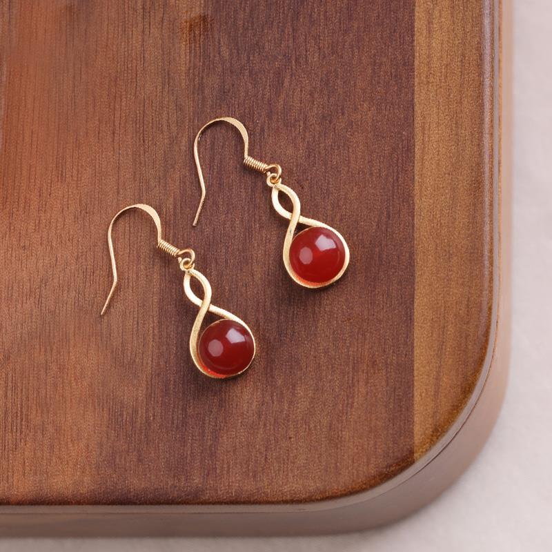 Beautiful Gold Earring with Unique Style