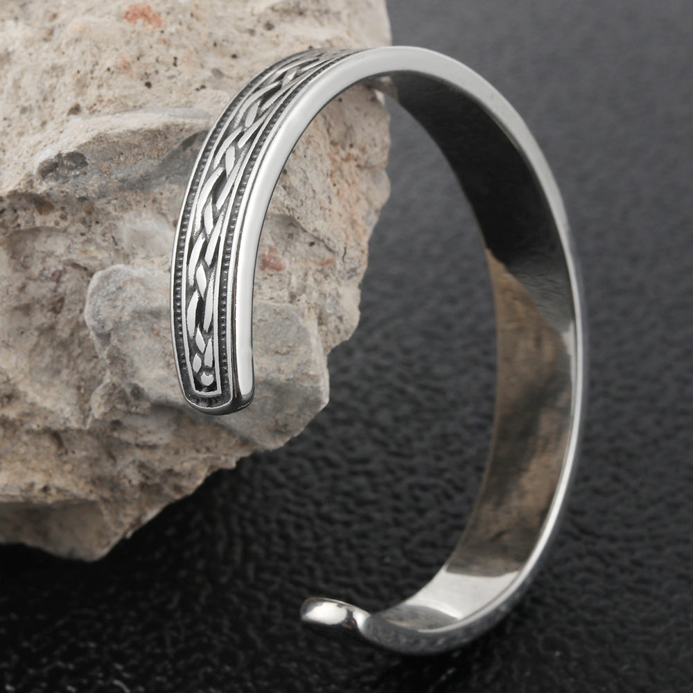 Romantic Bracelet for Special Moments