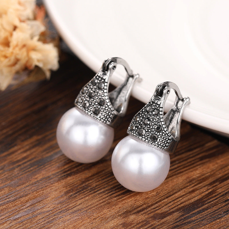 Stunning Pearl Set for Daily Wear
