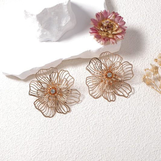 Romantic Earring for Special Moments