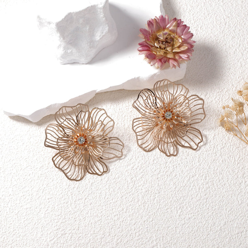Romantic Earring for Special Moments