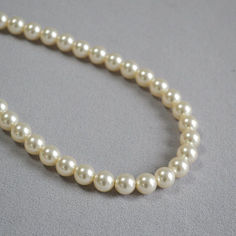 Classic Pearl Necklace with Timeless Appeal