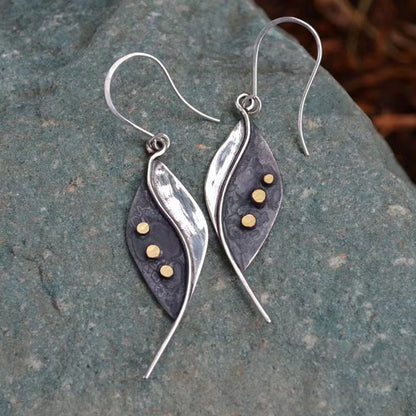 Romantic Gold Earring for Special Moments